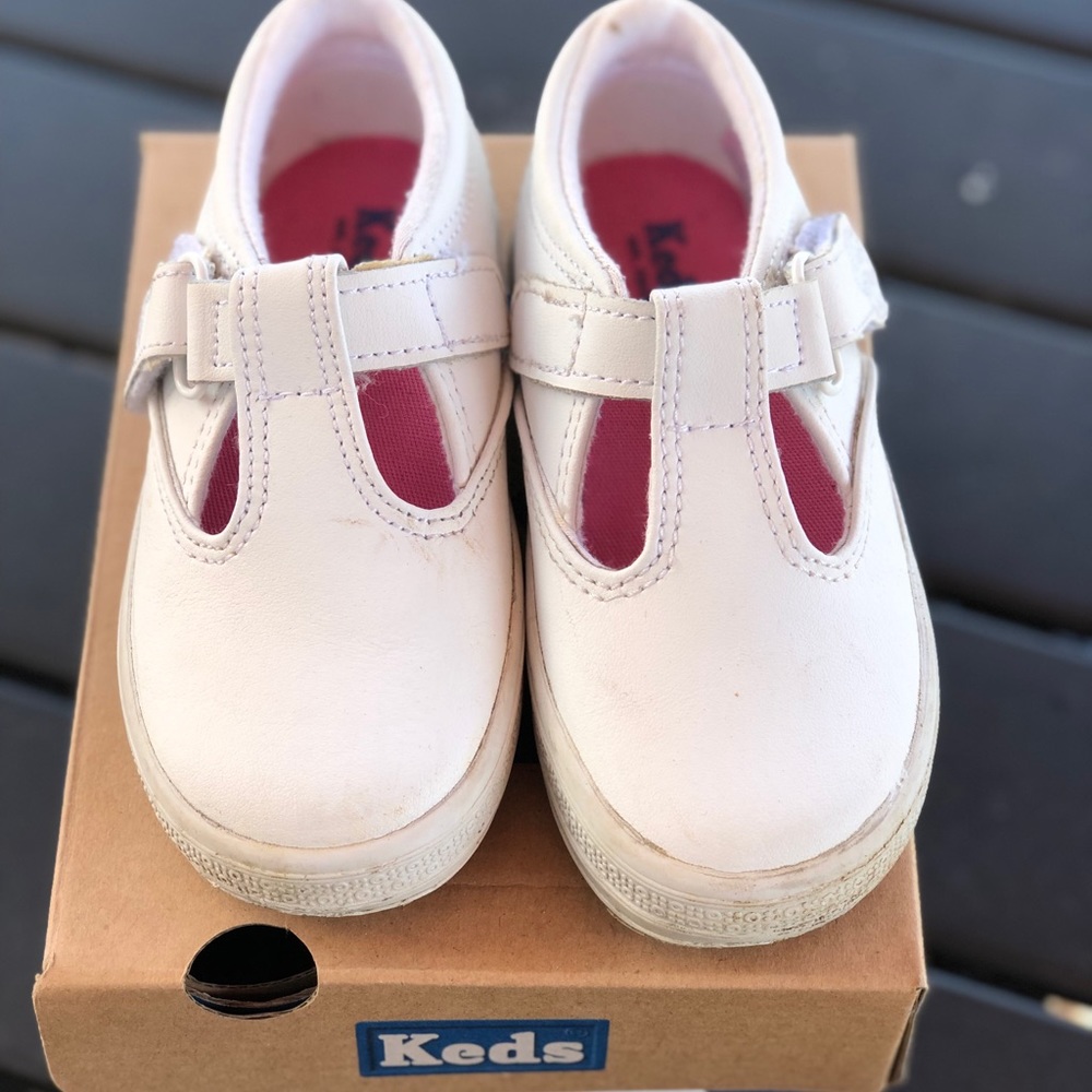 Keds White Mary Jane Shoes Size 8